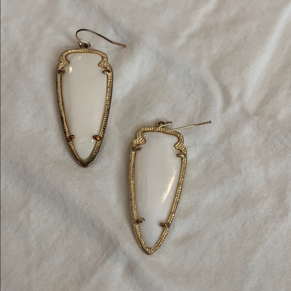 Kendra Scott earring